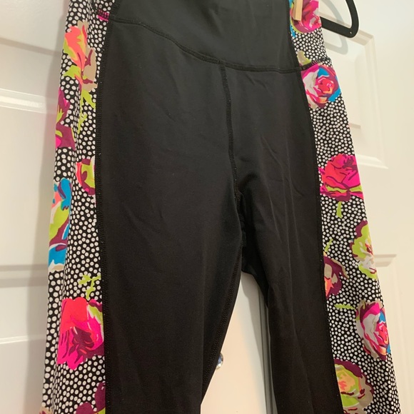 Betsey Johnson Performance Leggings - Picture 4 of 6